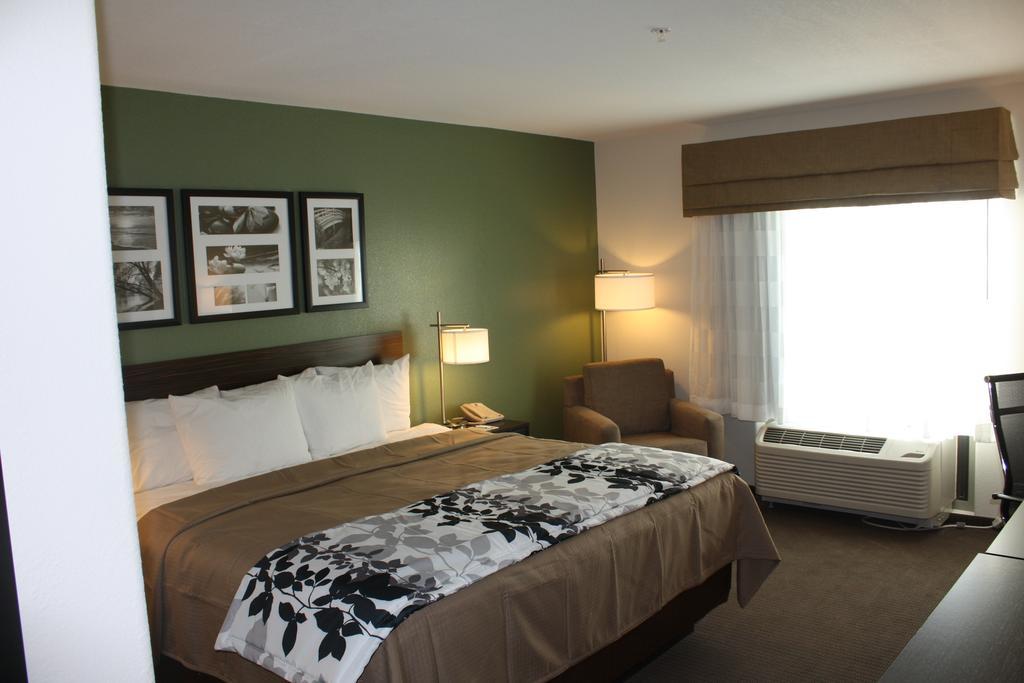 Sleep Inn & Suites Гарден-Сіті Номер фото